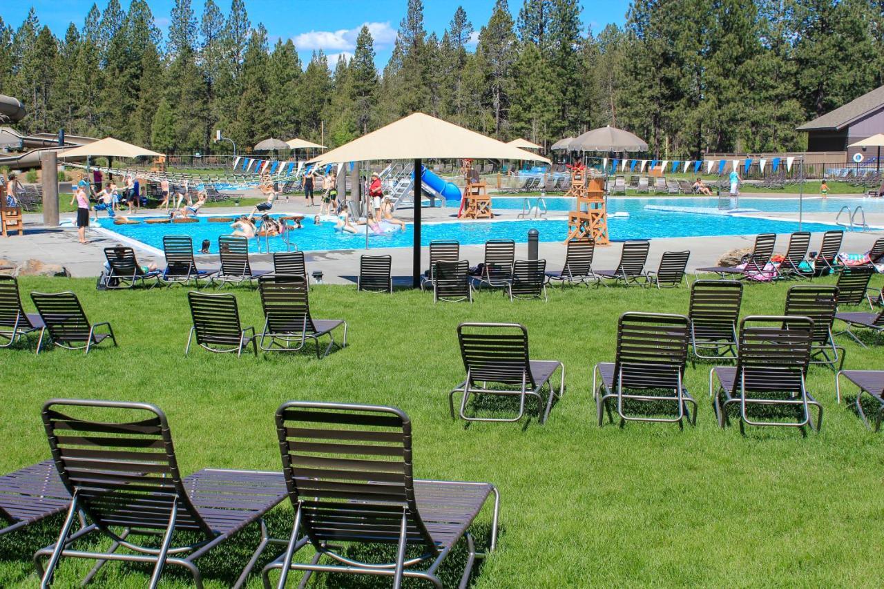 2 Conifer Villa Sunriver Exterior photo